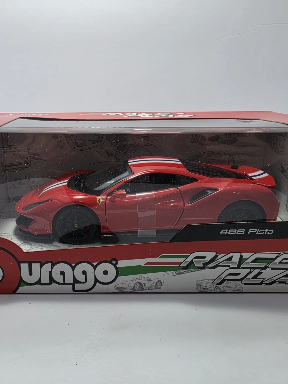 Bburago - 18-26001 - Race + Play - Ferrari 488 Pista - Scale 1:24 - Red